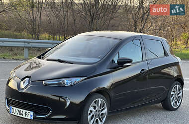 Хэтчбек Renault Zoe 2015 в 