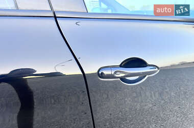 Хэтчбек Renault Zoe 2015 в 
