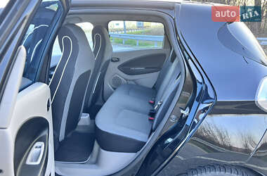 Хэтчбек Renault Zoe 2015 в 