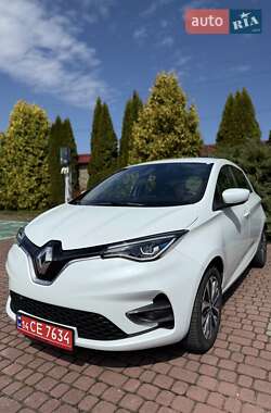 Хэтчбек Renault Zoe 2020 в 