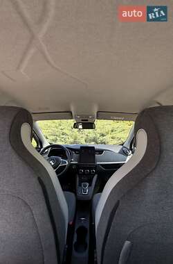 Хэтчбек Renault Zoe 2020 в 