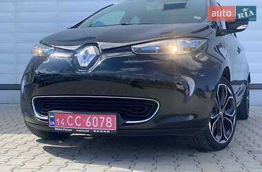 Хэтчбек Renault Zoe 2019 в 