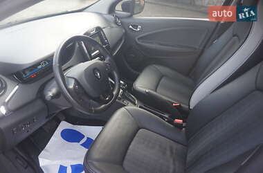 Хэтчбек Renault Zoe 2019 в 