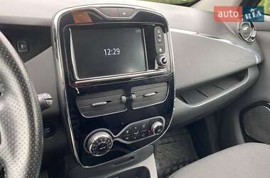 Хэтчбек Renault Zoe 2019 в 