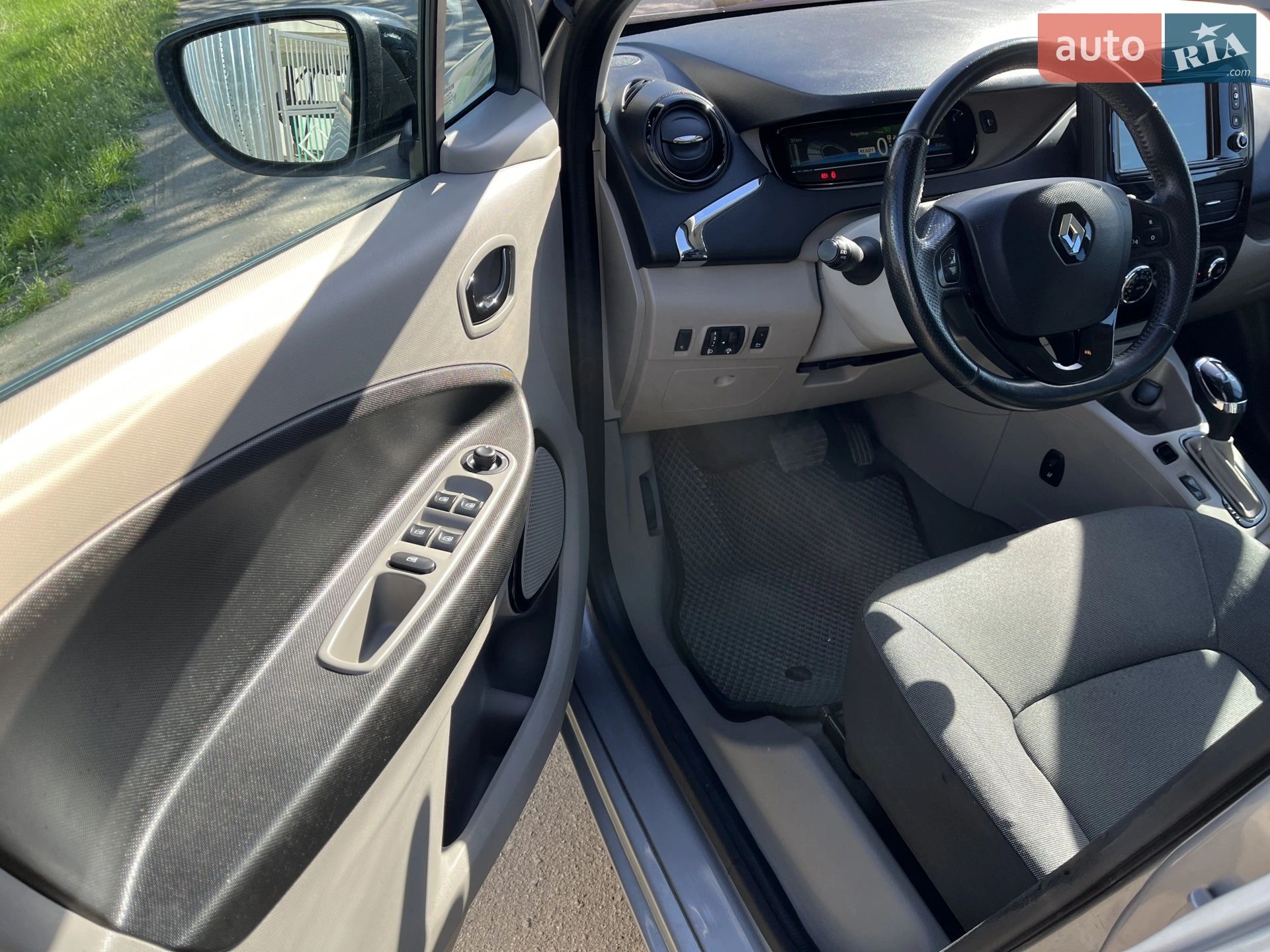 2016 Renault ZOE - мініатюра 8