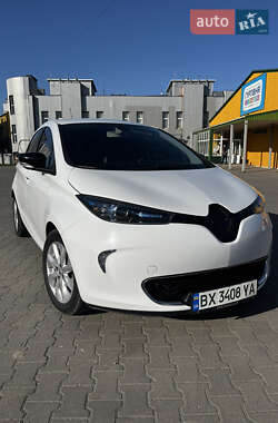 Хэтчбек Renault Zoe 2016 в 