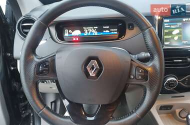 Хэтчбек Renault Zoe 2015 в 