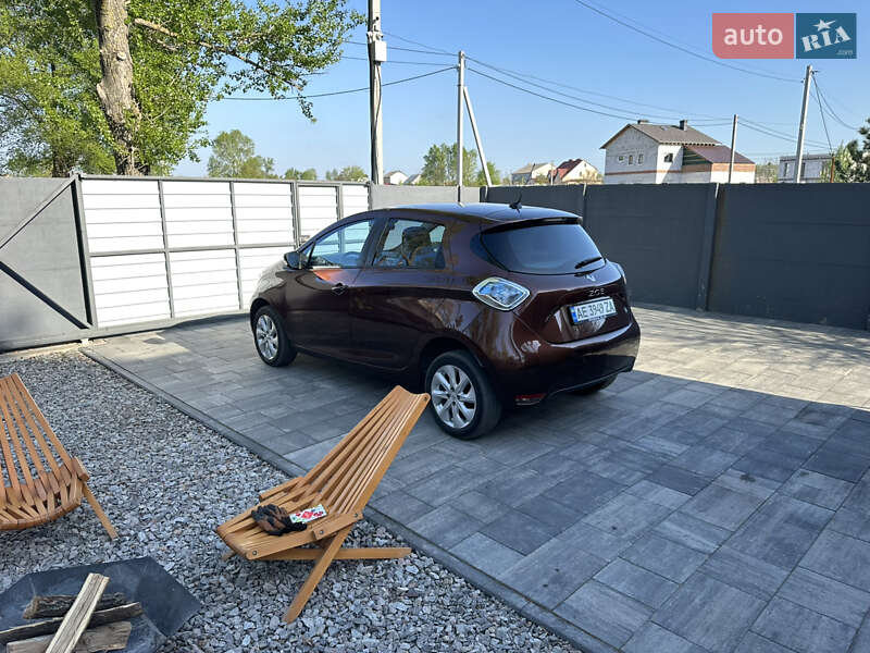 Хэтчбек Renault Zoe 2015 в Днепре