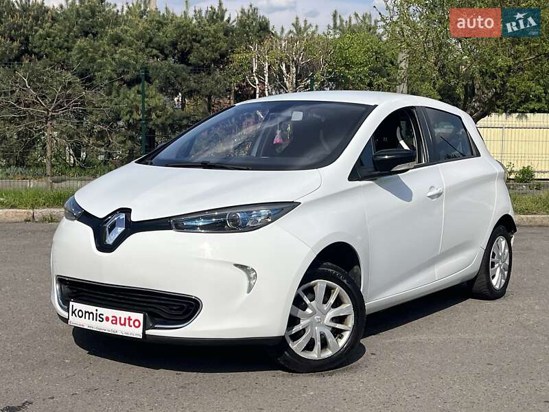 Хетчбек Renault Zoe 2015 в 