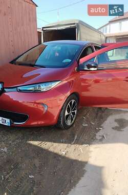 Хэтчбек Renault Zoe 2018 в 
