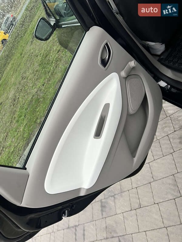 Хетчбек Renault Zoe 2019 в Львові