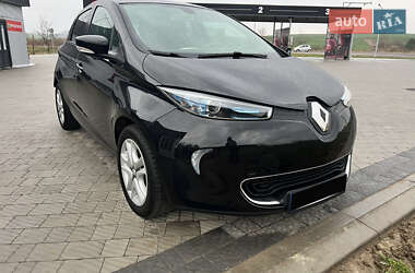 Хэтчбек Renault Zoe 2019 в 