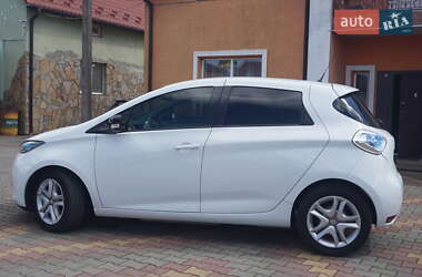 Хэтчбек Renault Zoe 2017 в 