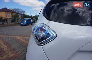 Хэтчбек Renault Zoe 2017 в 