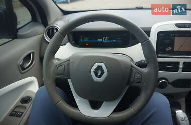 Хэтчбек Renault Zoe 2017 в 