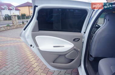 Хэтчбек Renault Zoe 2017 в 