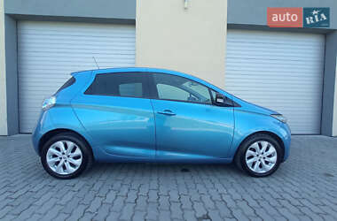 Хетчбек Renault Zoe 2017 в 
