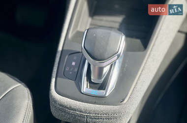 Хетчбек Renault Zoe 2019 в 