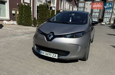 Хэтчбек Renault Zoe 2014 в 