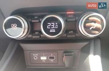 Хетчбек Renault Zoe 2020 в 