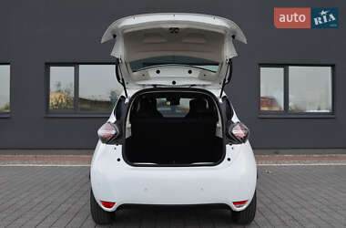 Хэтчбек Renault Zoe 2021 в 