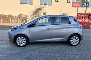 Хетчбек Renault Zoe 2016 в 