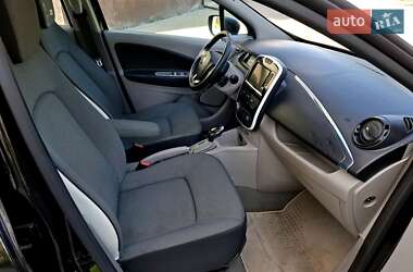 Хетчбек Renault Zoe 2015 в 