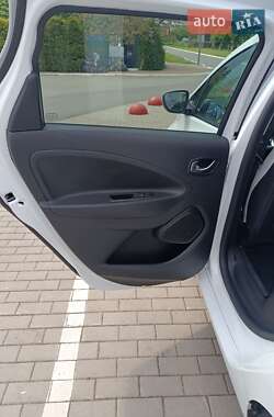 Хэтчбек Renault Zoe 2020 в 