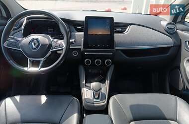 Хэтчбек Renault Zoe 2020 в 