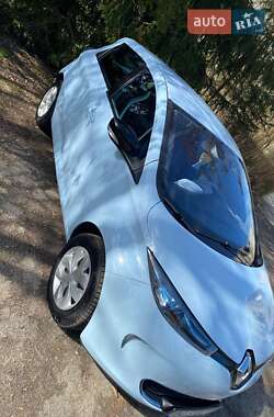 Хэтчбек Renault Zoe 2013 в 