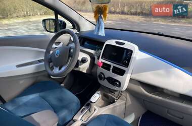 Хэтчбек Renault Zoe 2013 в 