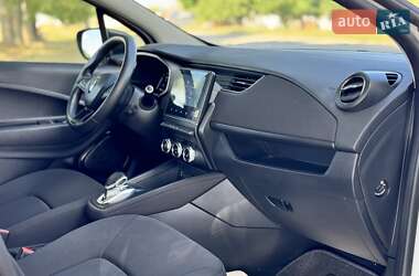 Хетчбек Renault Zoe 2020 в 