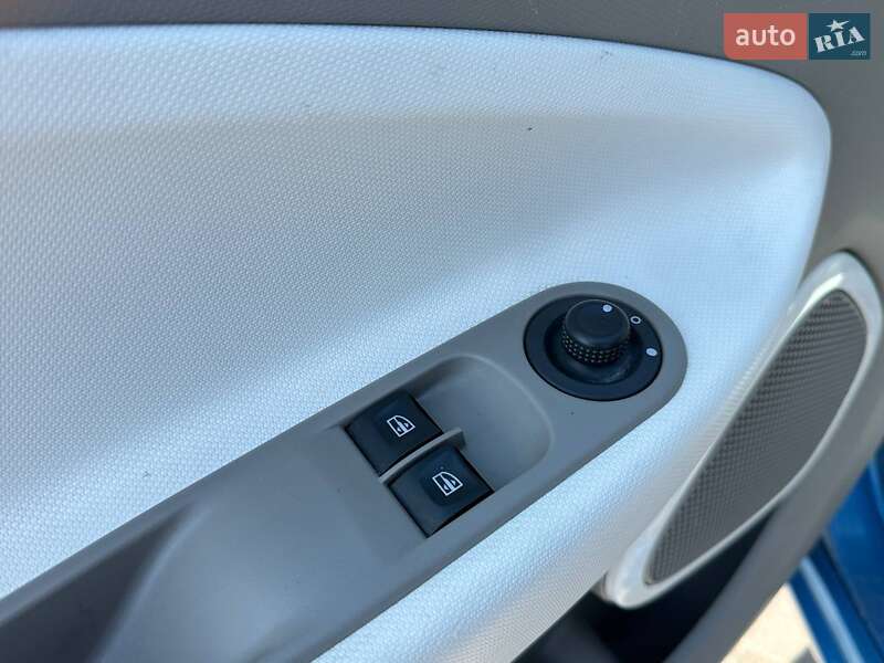 Хэтчбек Renault Zoe 2019 в Львове