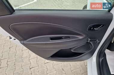 Хэтчбек Renault Zoe 2020 в 