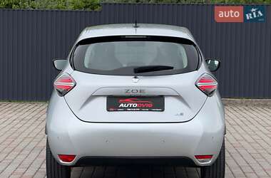 Хэтчбек Renault Zoe 2021 в 