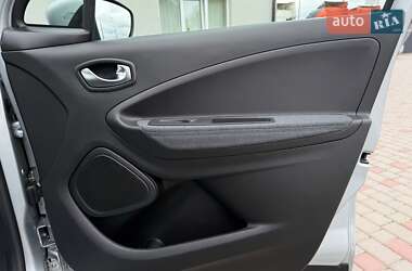 Хэтчбек Renault Zoe 2021 в 