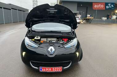 Хэтчбек Renault Zoe 2014 в 