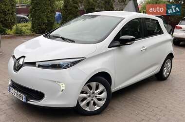 Хетчбек Renault Zoe 2016 в 