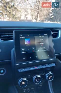 Хэтчбек Renault Zoe 2021 в 
