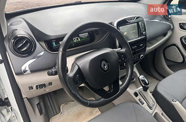 Хэтчбек Renault Zoe 2015 в 