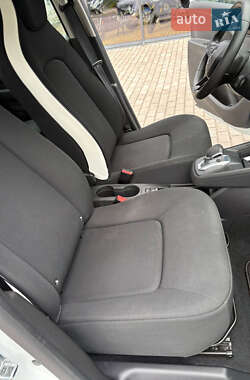 Хэтчбек Renault Zoe 2020 в 