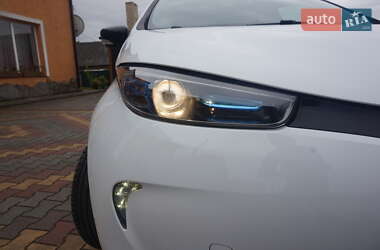 Хетчбек Renault Zoe 2017 в 