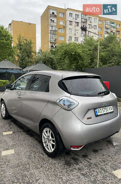 Хэтчбек Renault Zoe 2015 в 