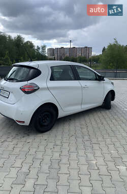 Хэтчбек Renault Zoe 2020 в 