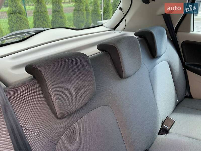 Хетчбек Renault Zoe 2014 в Тернополі