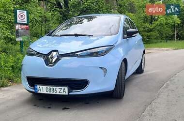 Хэтчбек Renault Zoe 2015 в 