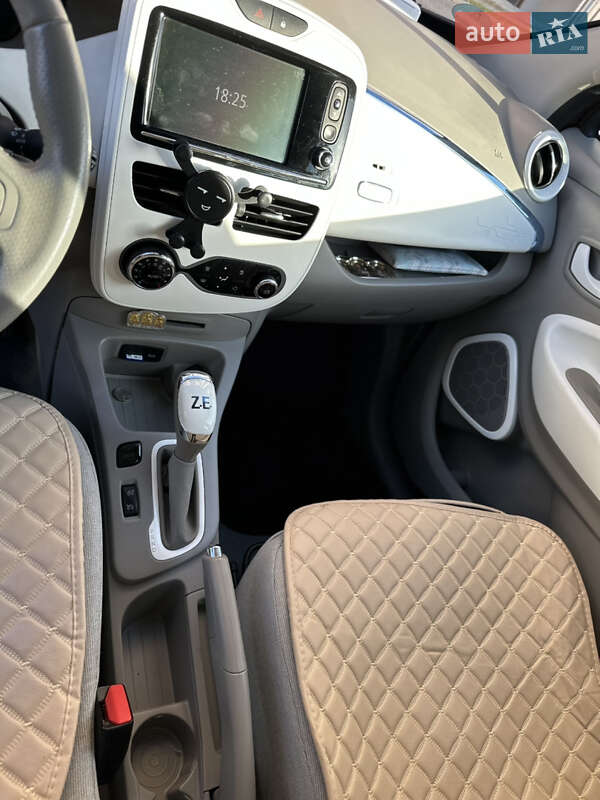 Хэтчбек Renault Zoe 2014 в Одессе фото 14 Хэтчбек Renault Zoe 2014 в Одессе
