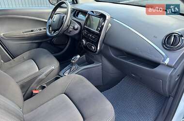 Хэтчбек Renault Zoe 2017 в 
