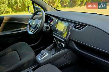 Хэтчбек Renault Zoe 2021 в 