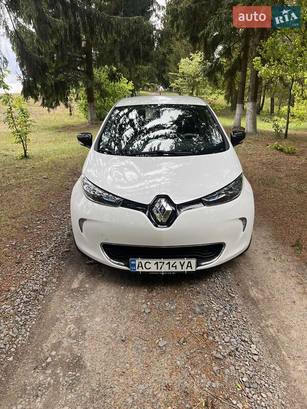 Хэтчбек Renault Zoe 2016 в Луцке